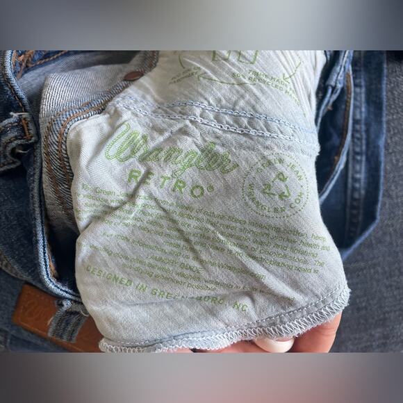 WOMEN'S WRANGLER RETRO® MAE MID RISE BOOTCUT JEAN - Picture 9 of 9